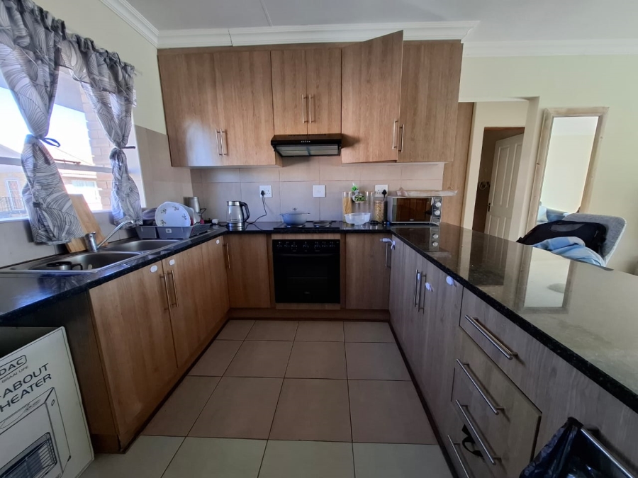 2 Bedroom Property for Sale in Pellissier Free State